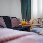 Stepup Apartment, Downtown Bucharest, Center, Athenaeum Corner * Bukarest
