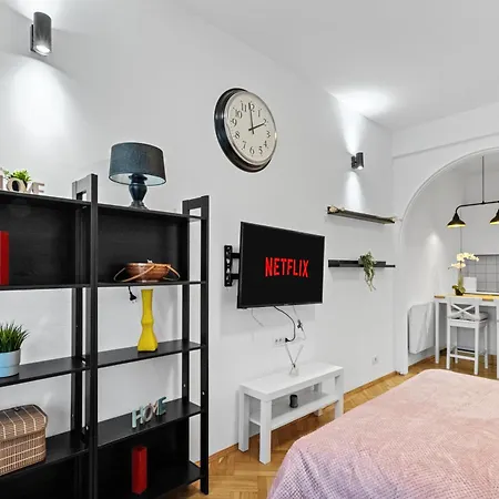 Stepup Apartment, Downtown Bucharest, Center, Athenaeum Corner *